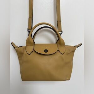 Pew-owned Longchamp XL Le Pliage Top Handle Bag